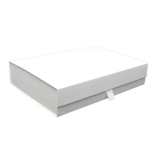 Picture of GIFT BOX WHITE FOLD 31X22X6.5CM